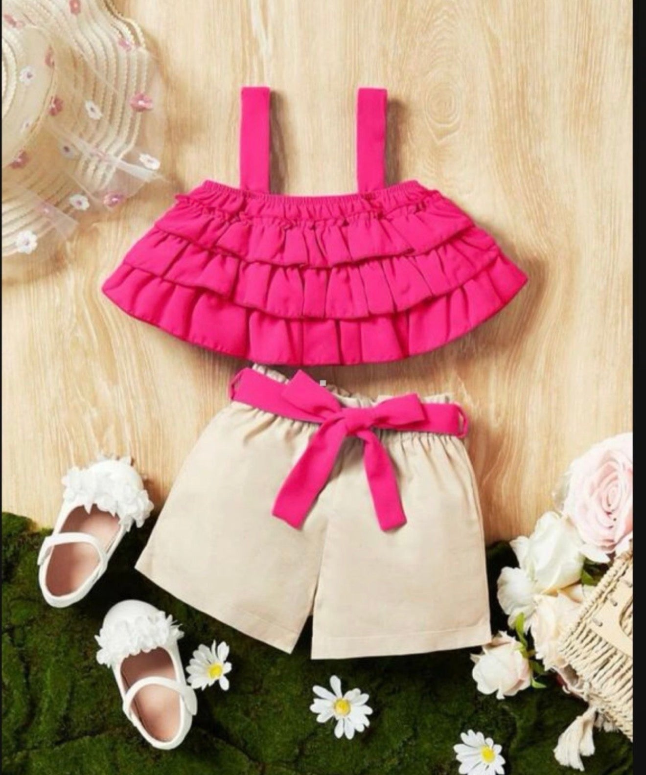 Ensemble fille top volant rose et short beige – 2 à 6 ans