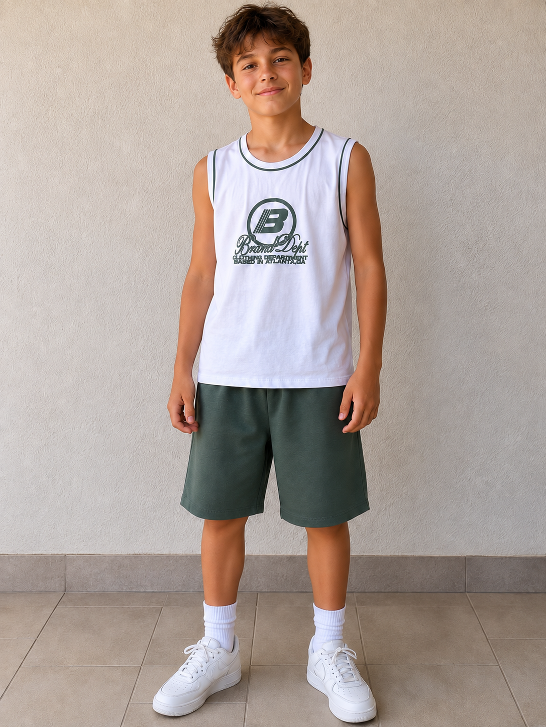 Ensemble garçon débardeur blanc et short vert foncé