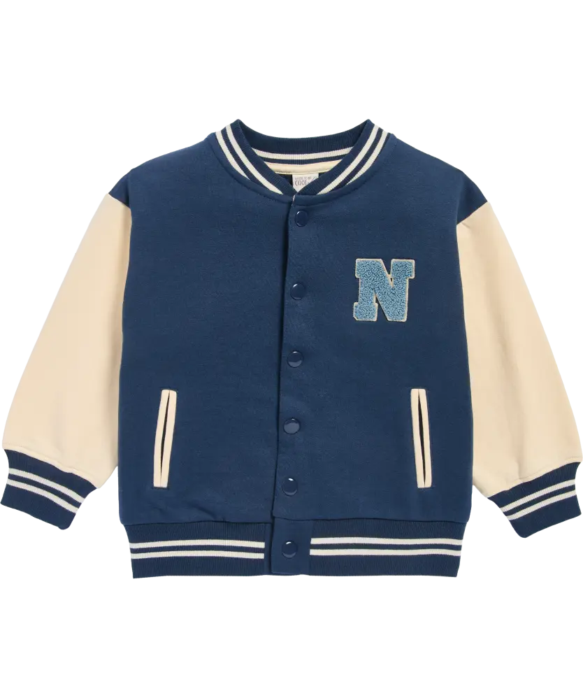 Veste garçon bleue et écrue écusson N